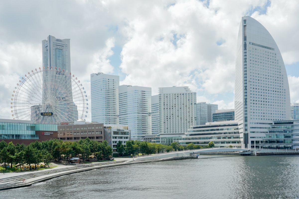 「デラックスルームシティビュー」から見える横浜みなとみらいの景色