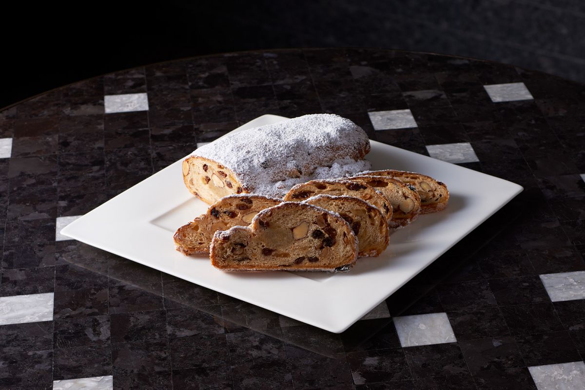 「シュトーレン」(長さ24×高さ10cm)4300円 ※販売予定数300個、要予約