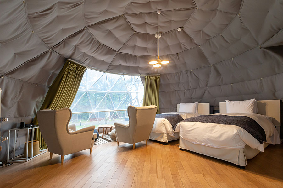 ドーム型テント内観