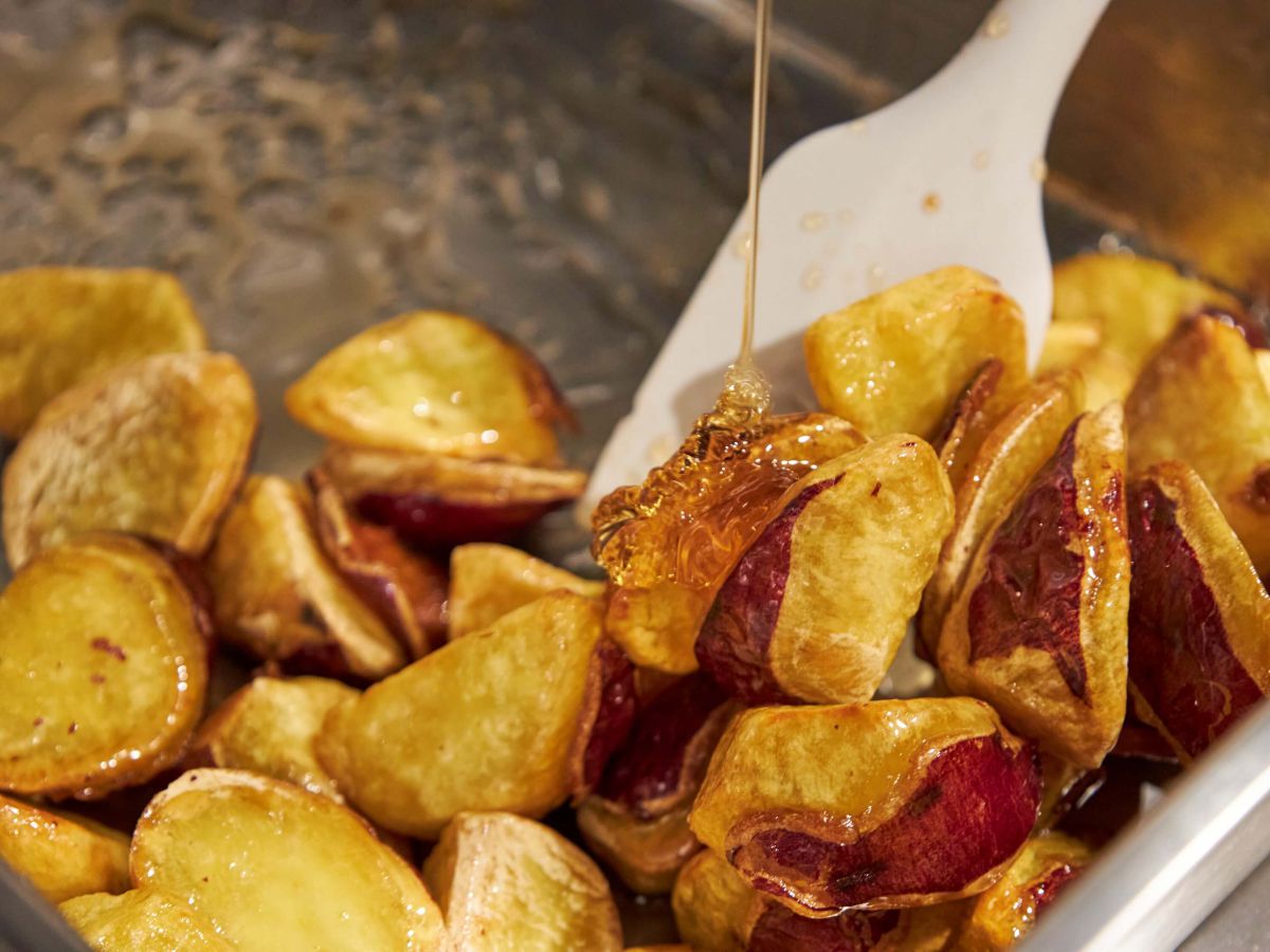 開発に長い時間をかけたという、こだわりの自家製蜜