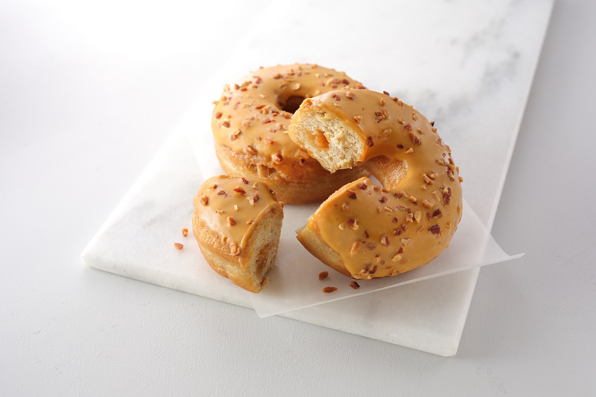 「バタースコッチドーナツ」275円（店内利用）