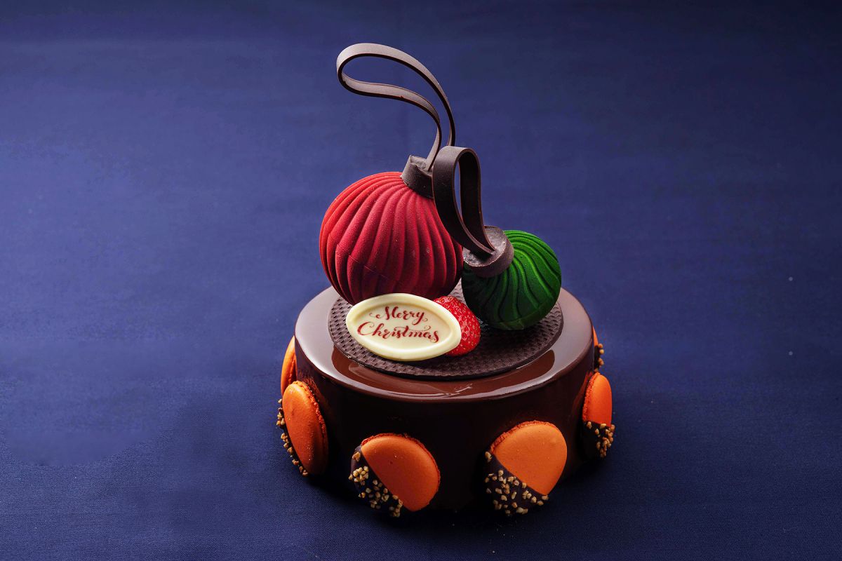 「King Chocolat（キングショコラ）」直径約15cm×高さ約21cm　6000円