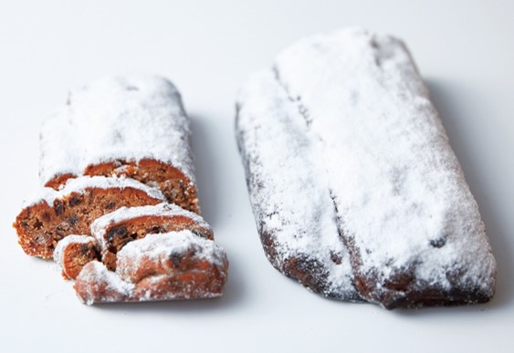 ◆シュトレン 大（長さ約21cm×幅約12cm）2160円、小（長さ約15cm×幅約8cm）1200円