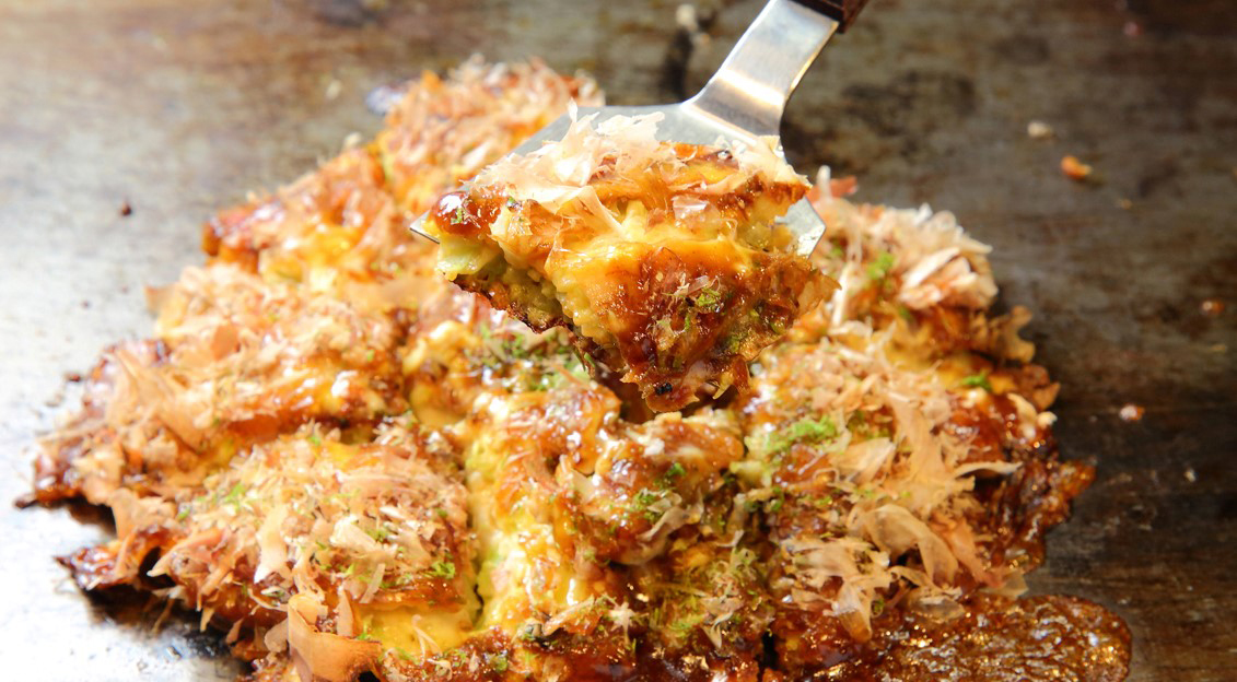 お好み焼はここ！道頓堀の「味乃家 本店」へ。大阪人も太鼓判★