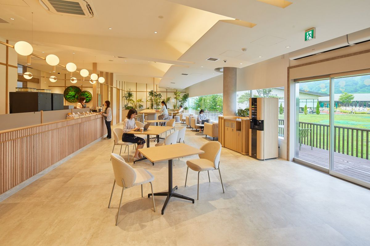 オープンスペース 275円/15分