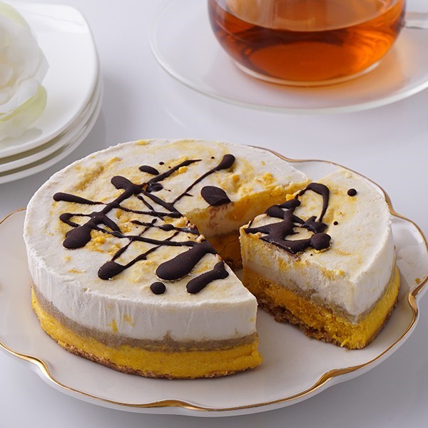 S 4500円、 L 7500円