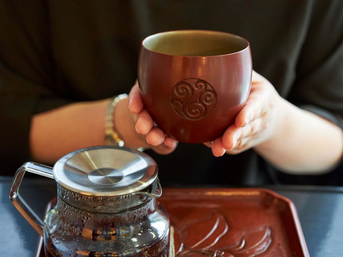 紅茶やコーヒーで使われている“倶利カップ”