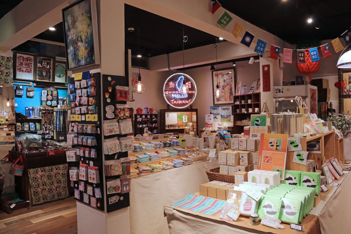 地下フロアも商品ぎっしり！