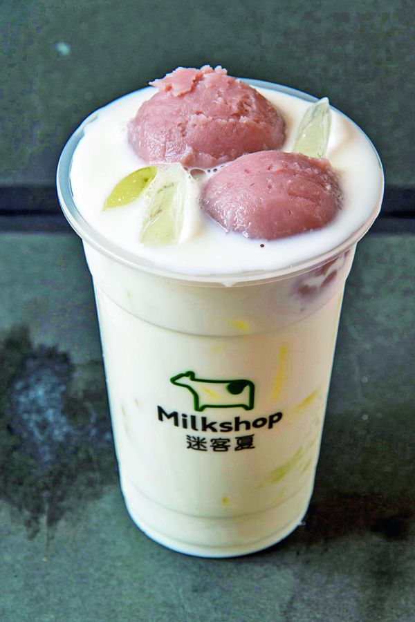 大甲芋頭鮮奶NT$65（Mサイズ）