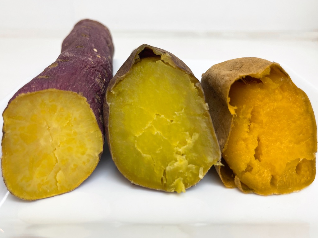 左から「里むすめ」、「シルクスイート」、「安納黄金」