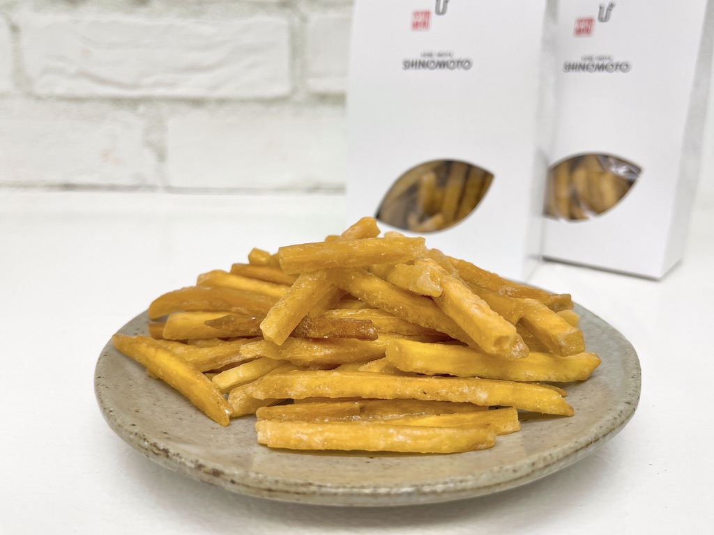 「芋けんぴプレーン」650円、「芋けんぴ塩」680円