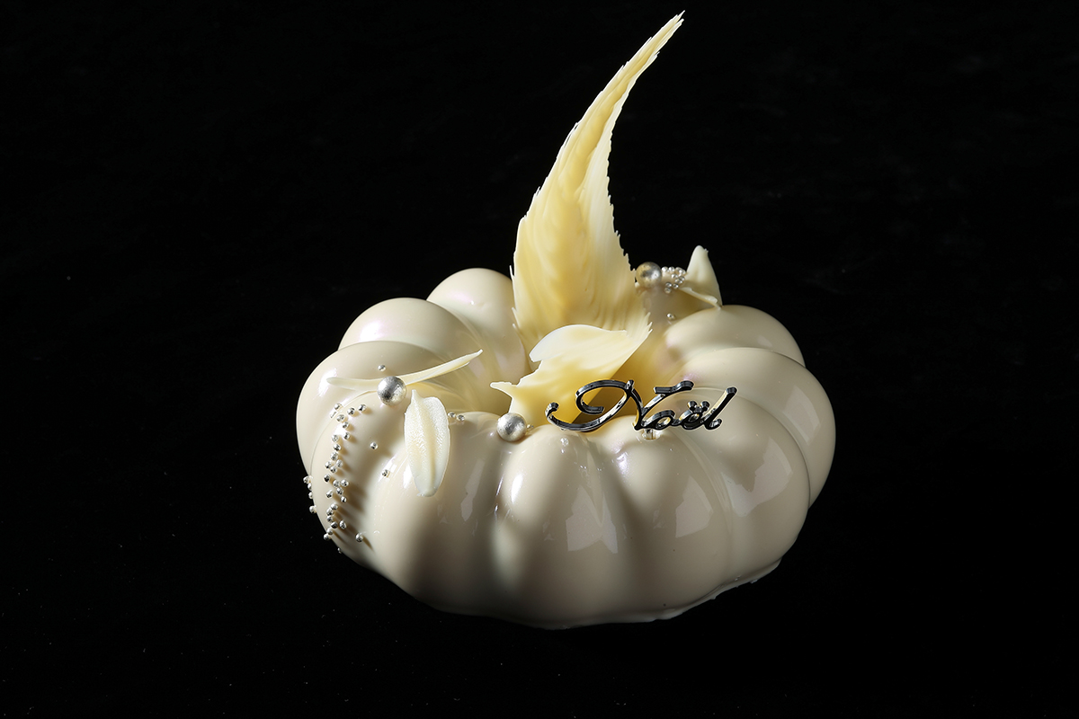 「Fromage Plume」 高さ15cm×15.5cm 5500円