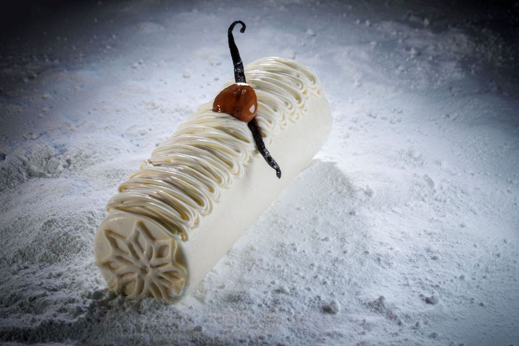 パーク ハイアット 東京「ブッシュ フロコン」25cm 7000円