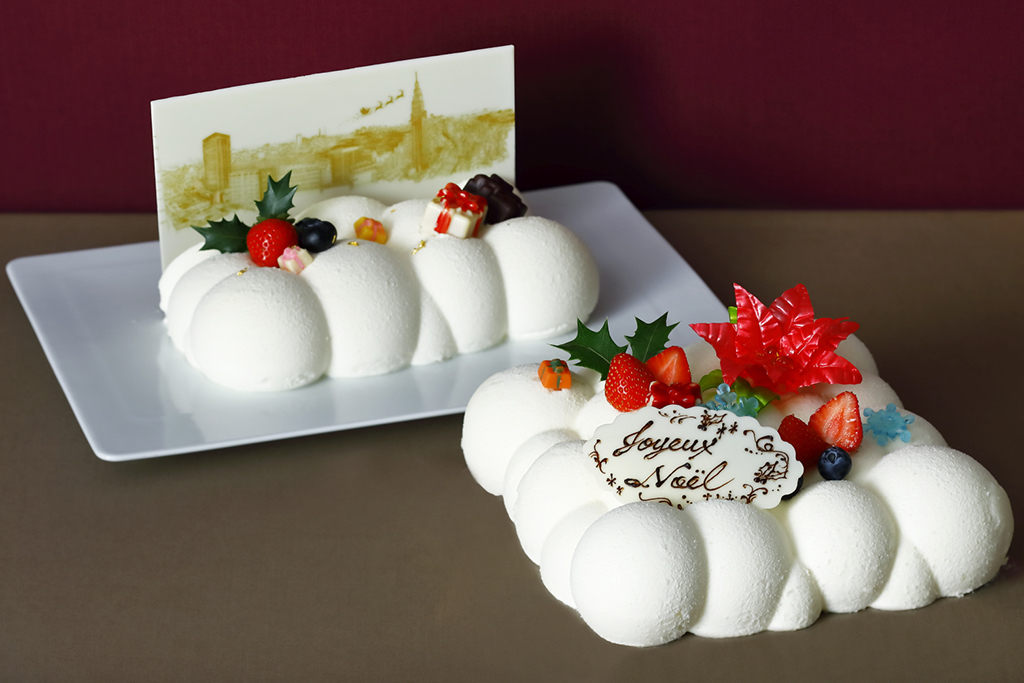 写真左より、小田急ホテルセンチュリーサザンタワー「リジョイス ～Rejoice～」9.5×20cm（5号）4000円  ※あらかじめか飾り付けされた状態でのお渡し、「プレザント ～Pleasant～」20cm×20cm（7号）7500円（飾りつけイメージ）