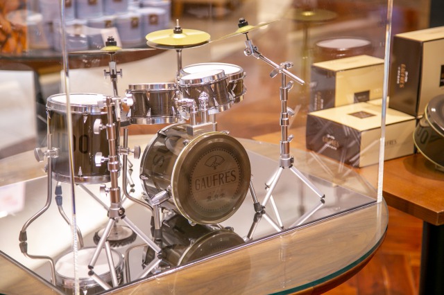 神戸風月堂元町本店ディスプレイ