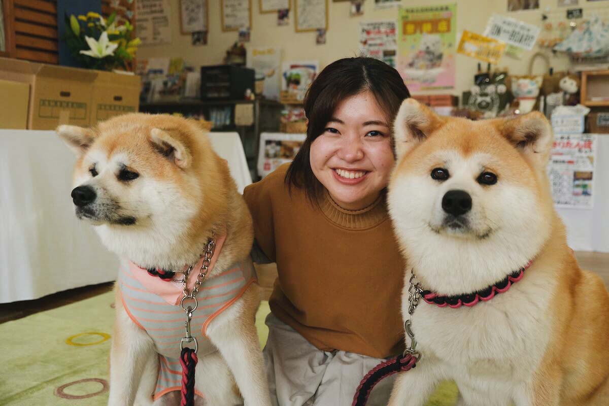二頭と一緒に記念撮影