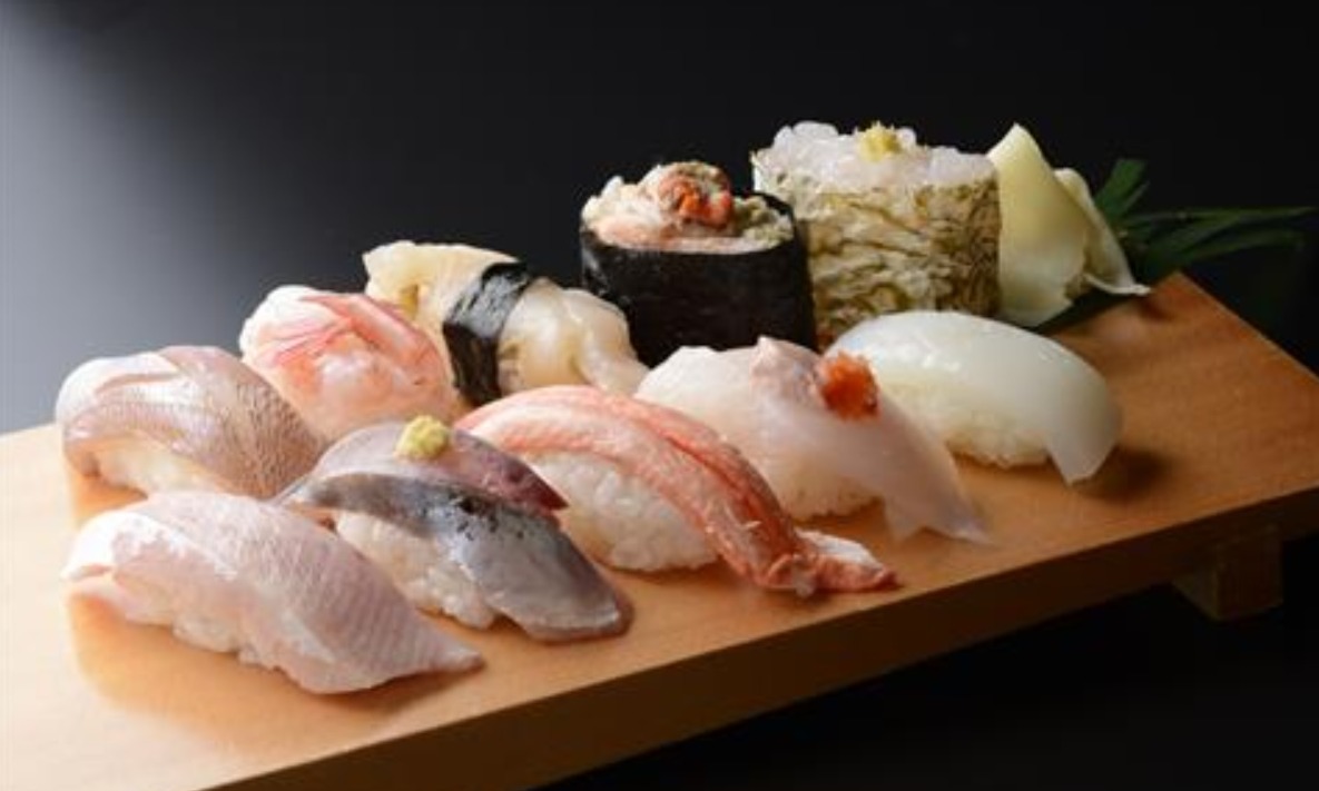 富山湾鮨(イメージ)©天然の生け簀富山湾鮨