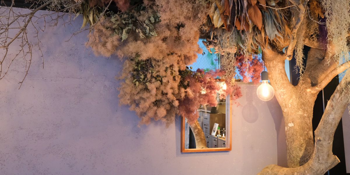 原宿に潜む大人の隠れ家。ドライフラワーカフェ「HANARIDA」でデジタルデトックスを