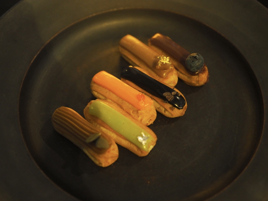 「本日のミニエクレア(6個)」1540円（サービス料15%別）