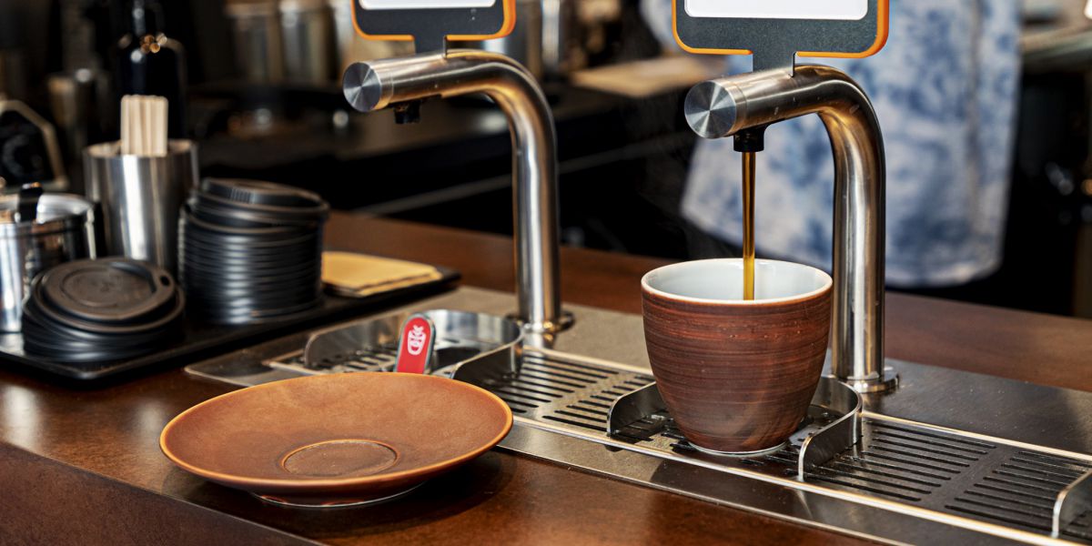 サーバーから出るコーヒーって!? 日本橋浜町にシングルオーのカフェが2021年10月オープン!