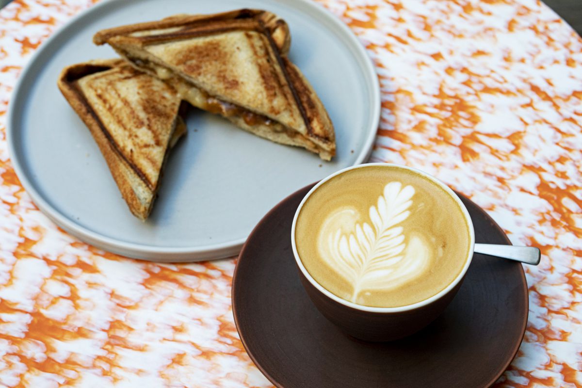 「ジャッフル」500円「ラテ」450円とともに