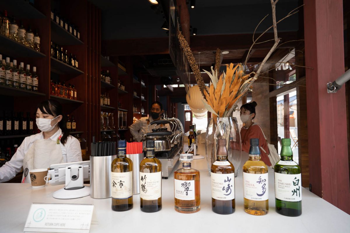 店先の注文カウンター