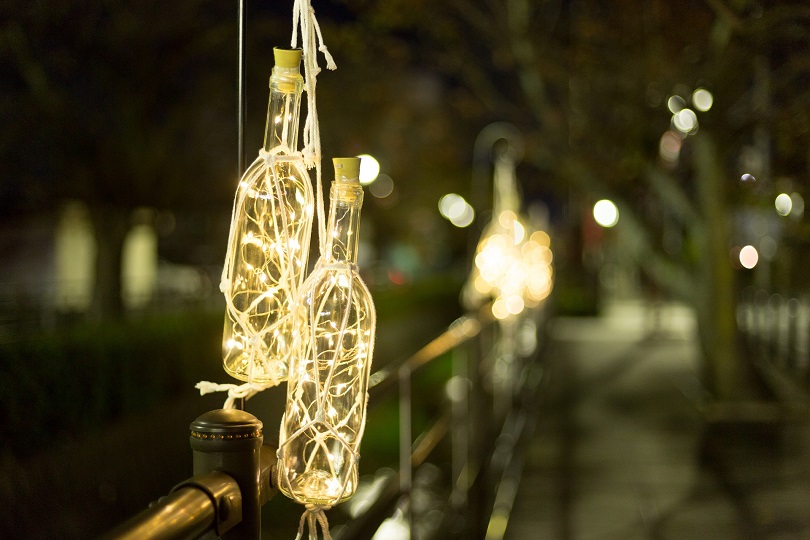 ワイナリーの多い笛吹市ならではの、約600本のワインボトルを使ったイルミネーション