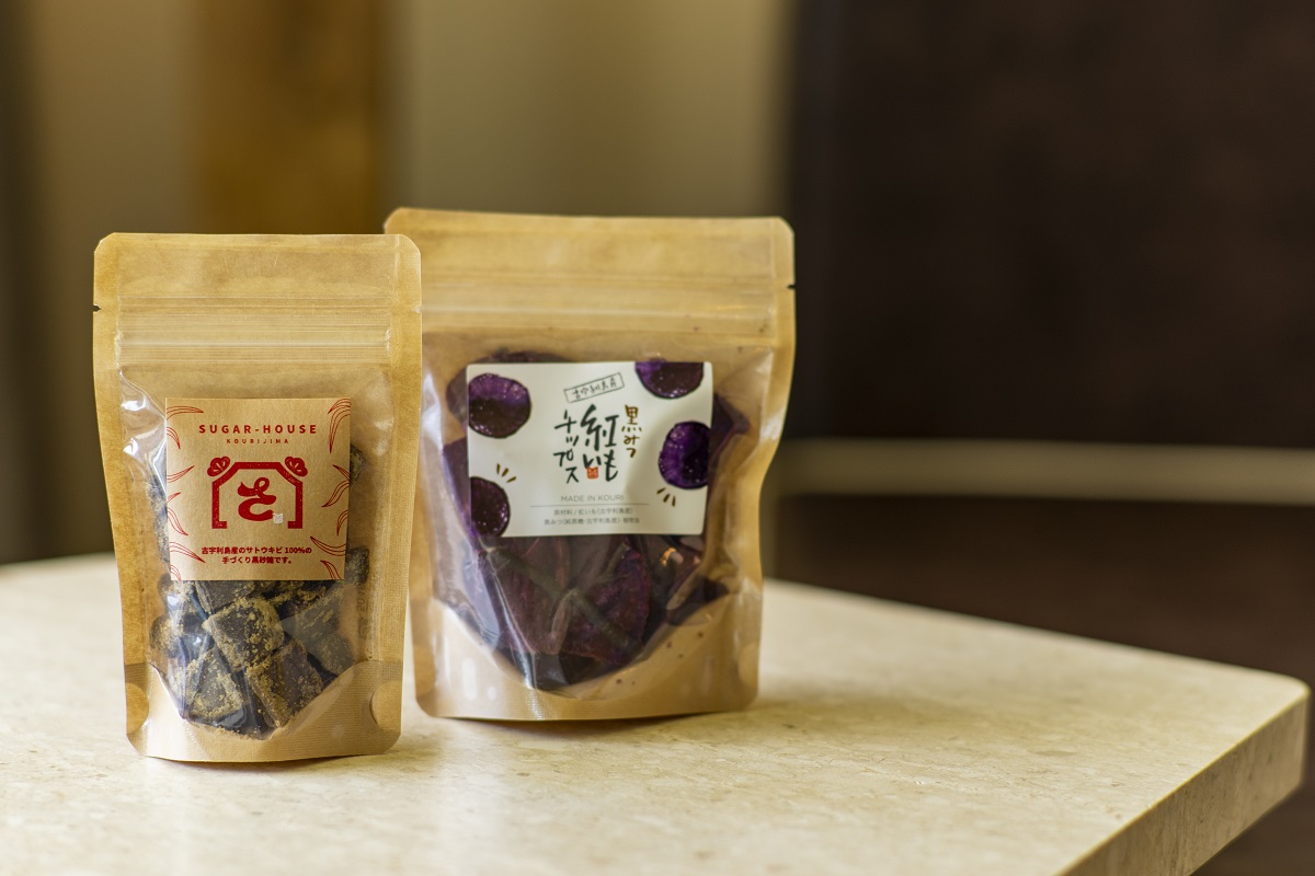 古宇利島の黒糖を使用したウェルカム菓子
