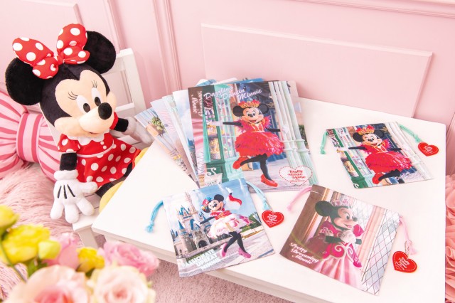 クリアホルダーセット1800円、きんちゃくセッ2200円