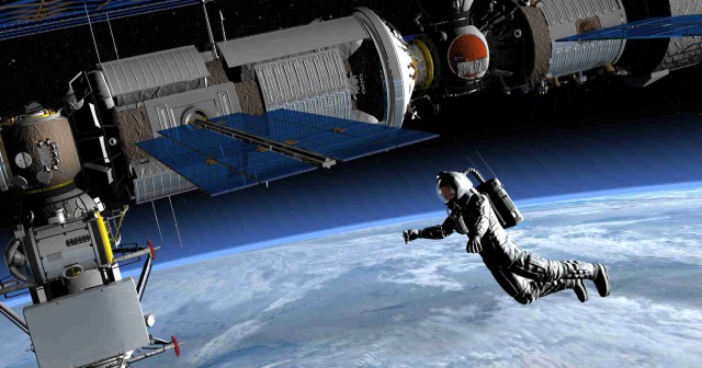 夢の船外活動で、宇宙遊泳を満喫できるかも