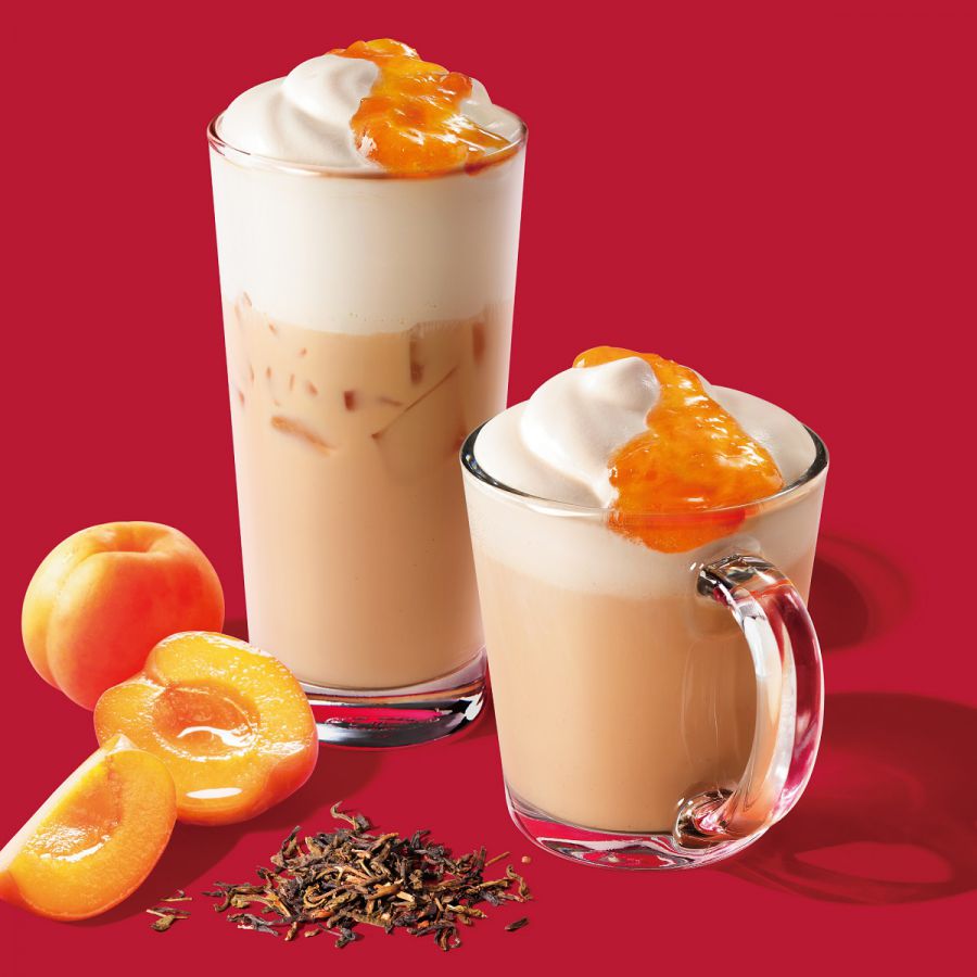 「ジョイフルメドレー アプリコット＆ ムース ティー ラテ」638円（持ち帰り）/ 650円（店内利用） ※アプリコット果肉果汁5%未満