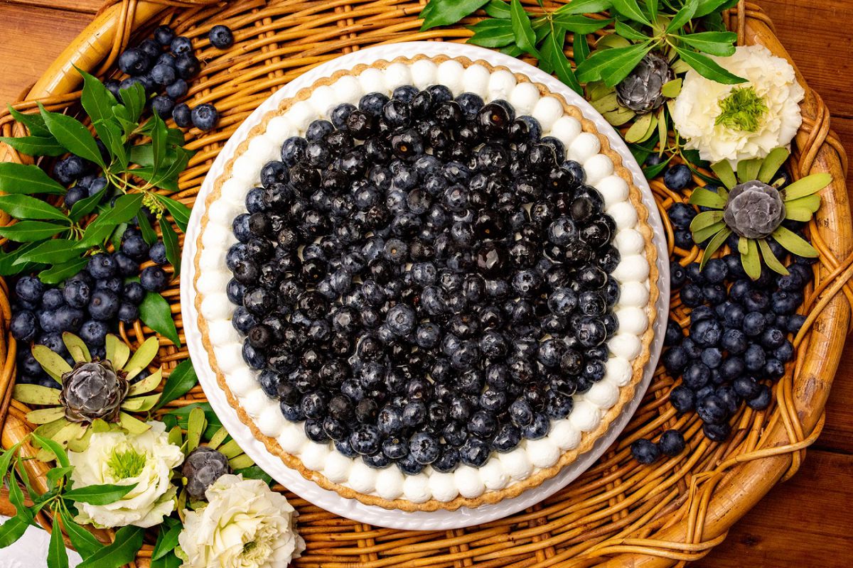 「ブルーベリーとレアチーズのタルト」ピース928円、ホール（25cm）9396円・（17㎝）4752円