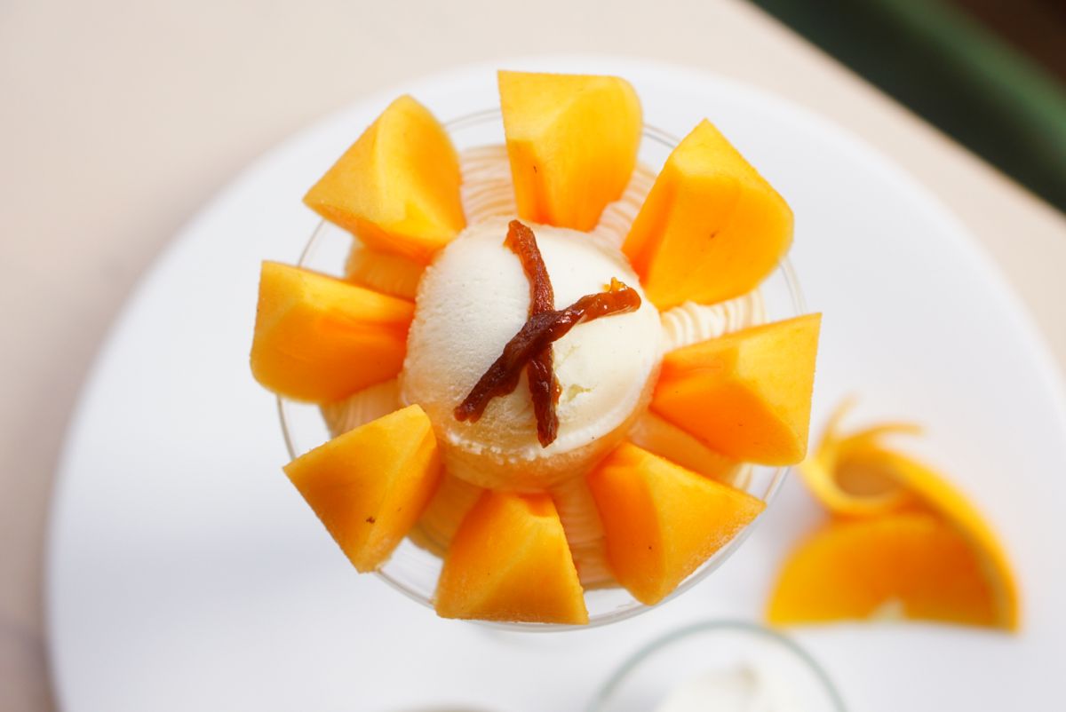 「柿のパフェ」1980円