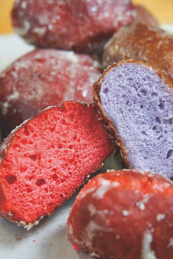 「ポイ・マラサダ」、「ストロベリーマラサダ」$1.30