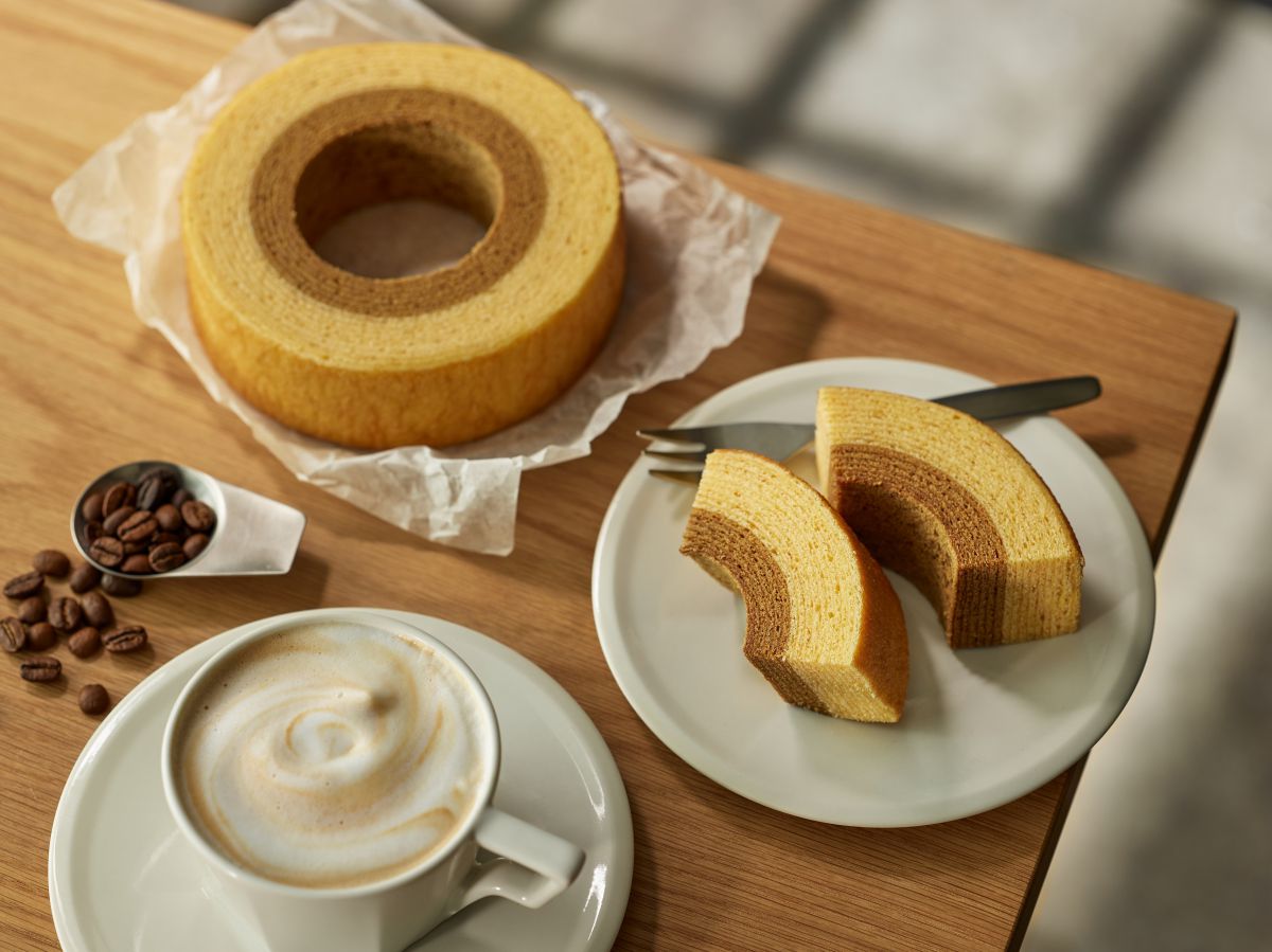 「バームクーヘン」1ホール1404円