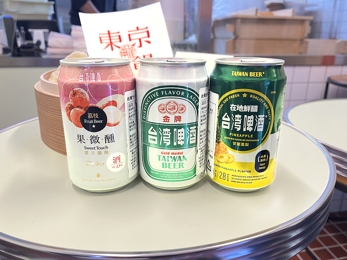 左から「台湾ライチビール」「台湾ビール」「台湾パイナップルビール」各400円