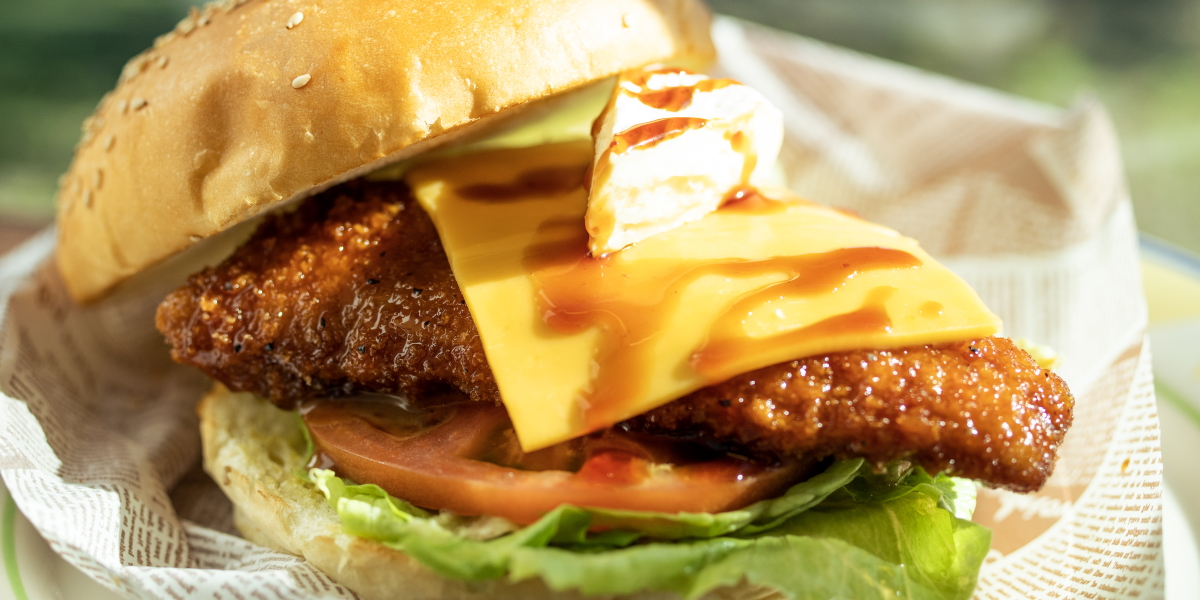 【静岡・下田】金目鯛に、カジキまで！ボリューム満点のご当地バーガー「下田バーガー」を召し上がれ