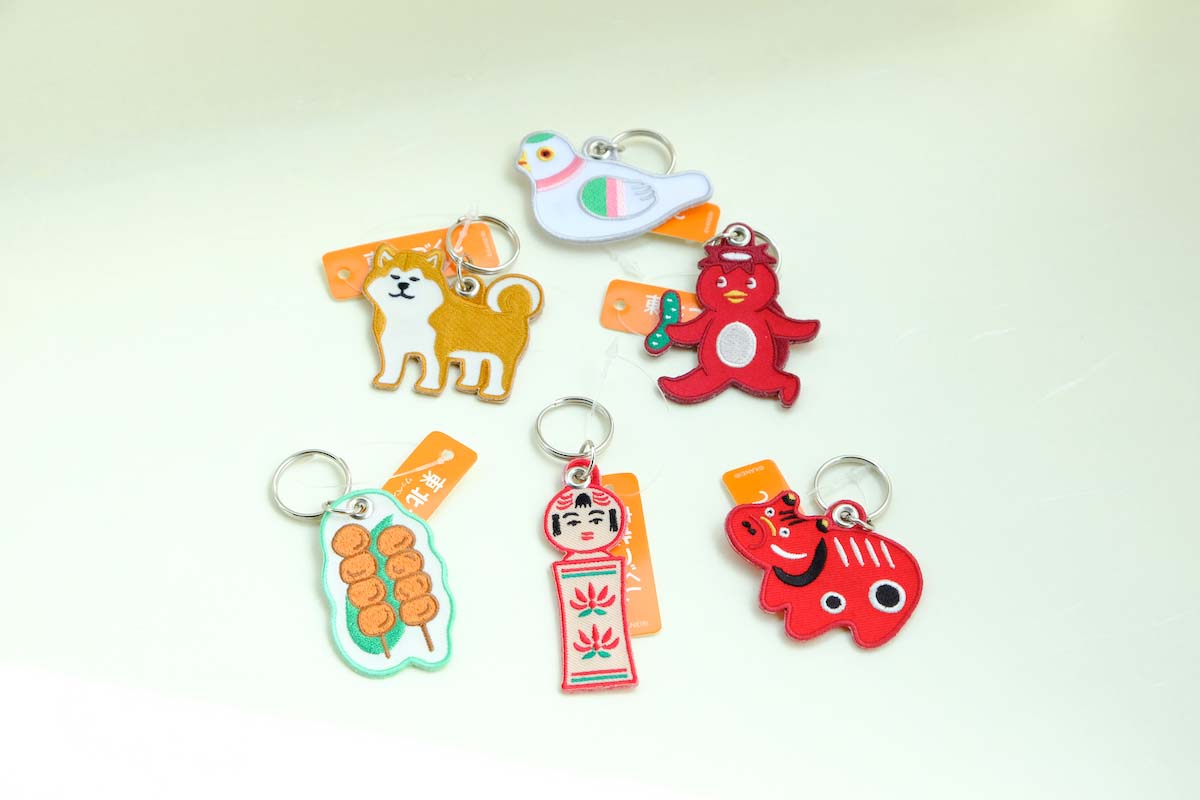 東北づくしキーホルダー（青森、岩手、宮城、秋田、山形、福島）（各770円）