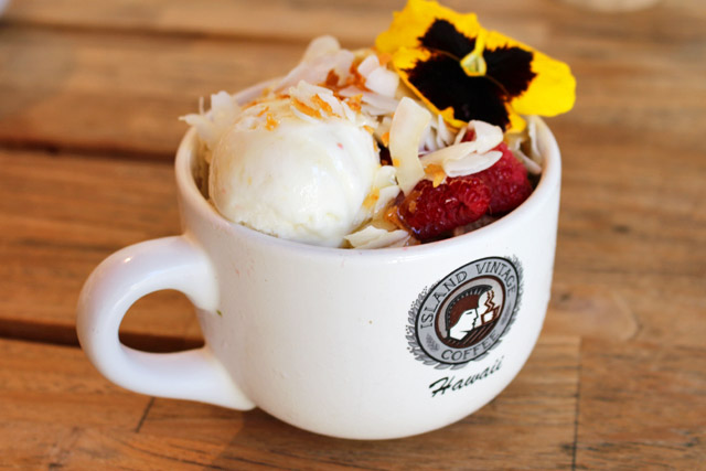 「ハウピア・モアナ・ボウル」$11.45/16oz、$14.50/24oz