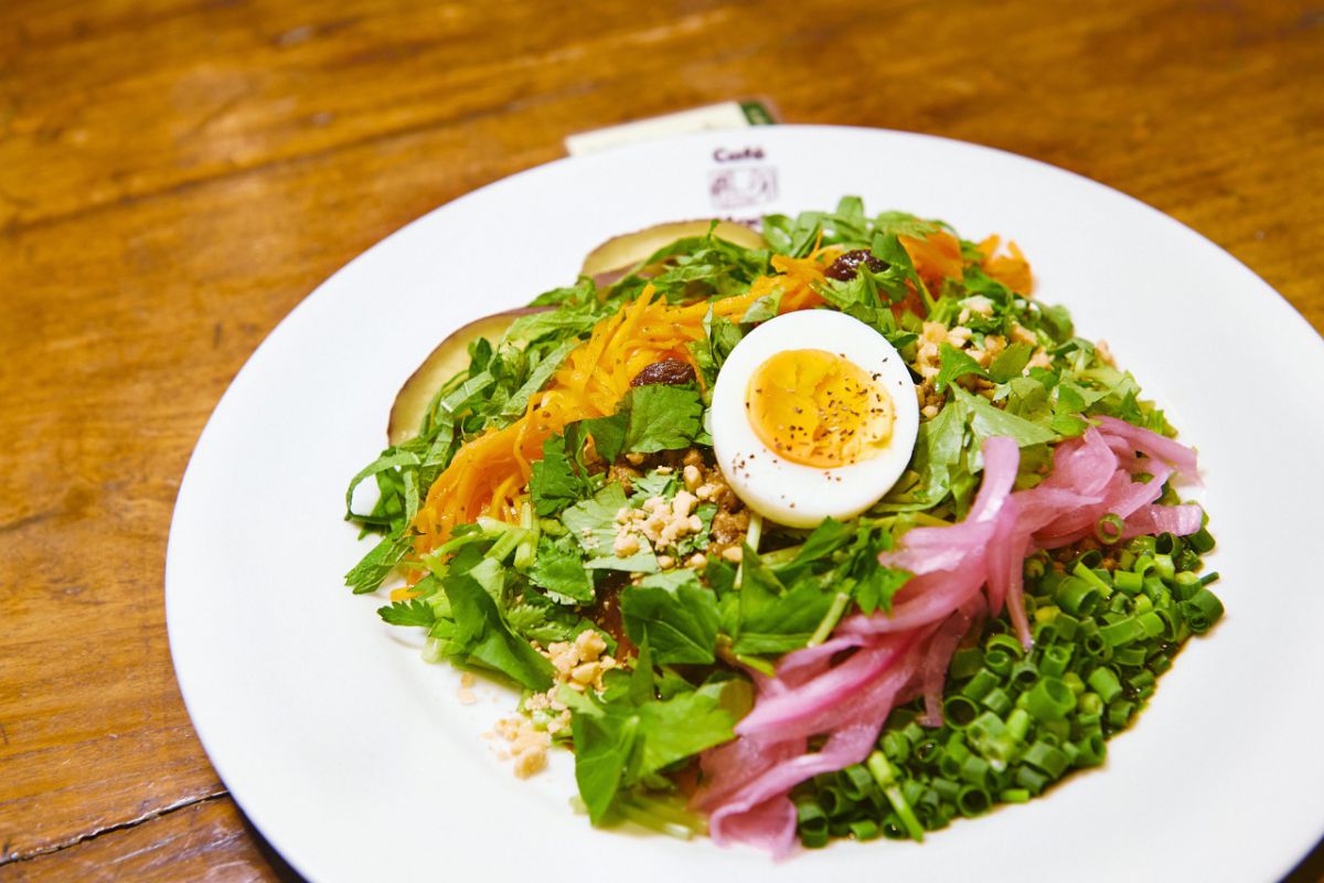 「キーマカレー香味サラダ仕立て」1500円