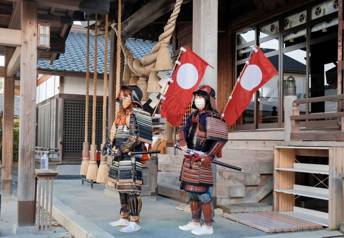 三嶋神社で凛々しくパシャリ