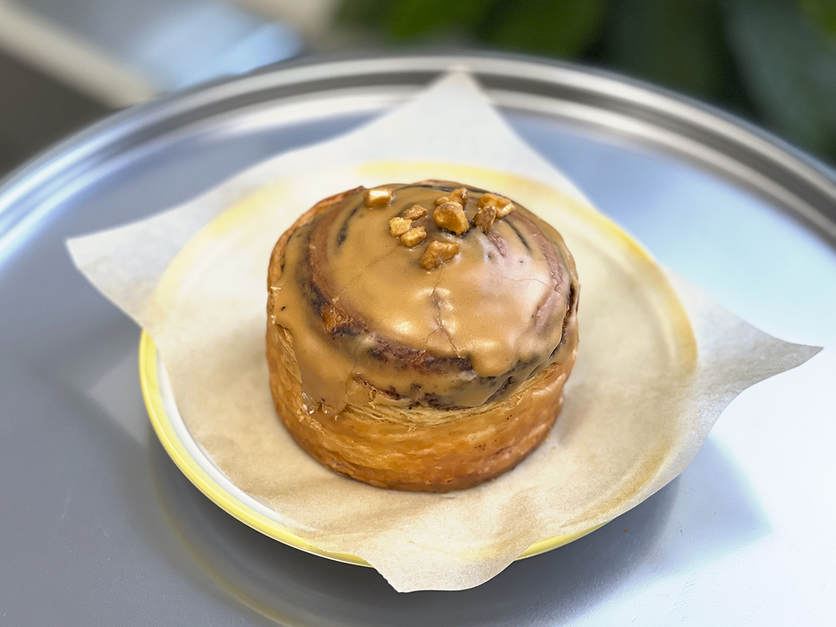 「エスプレッソロール」324円