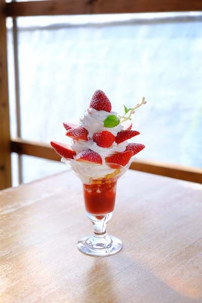 山元ツリーいちごパフェ 990円