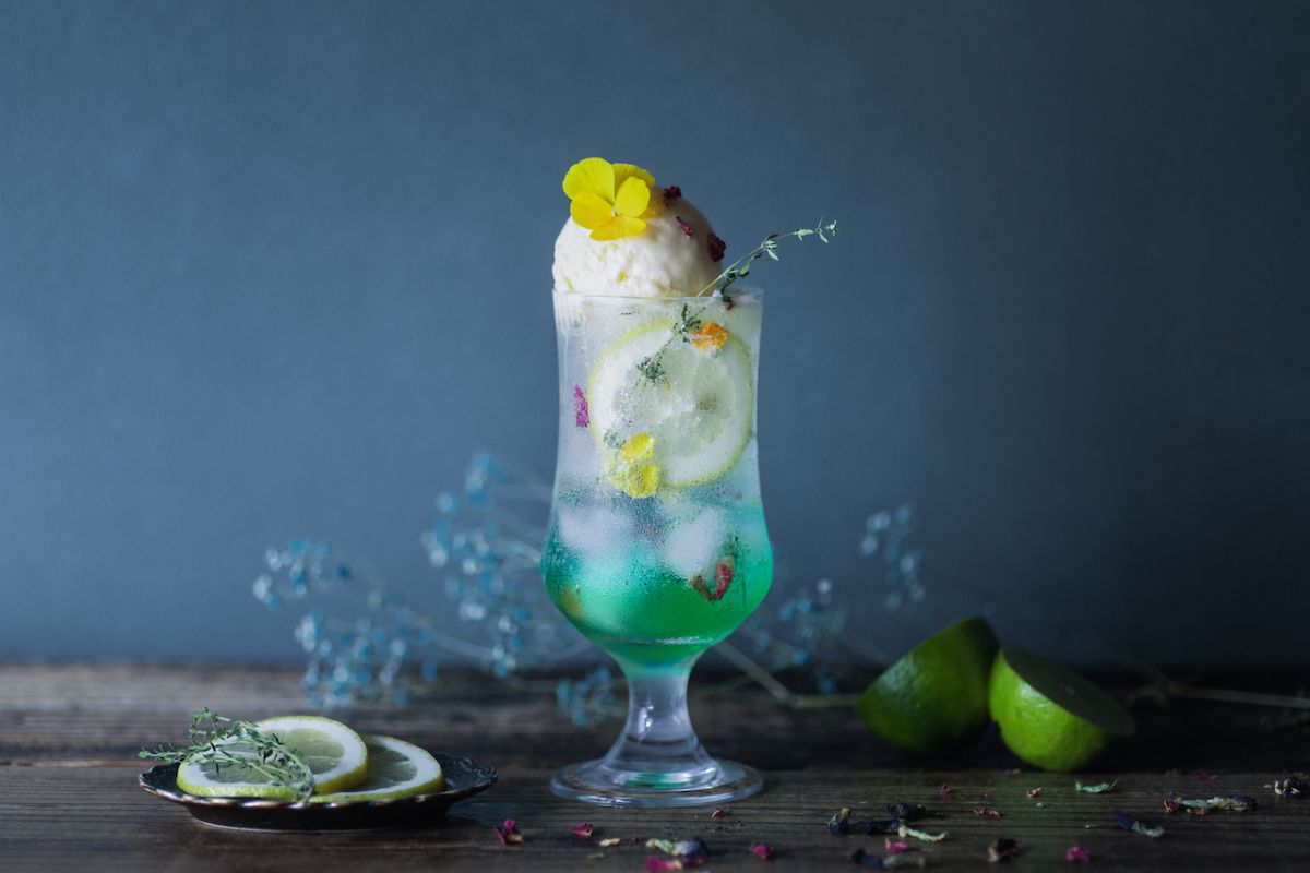 「アイマツリカ」1100円