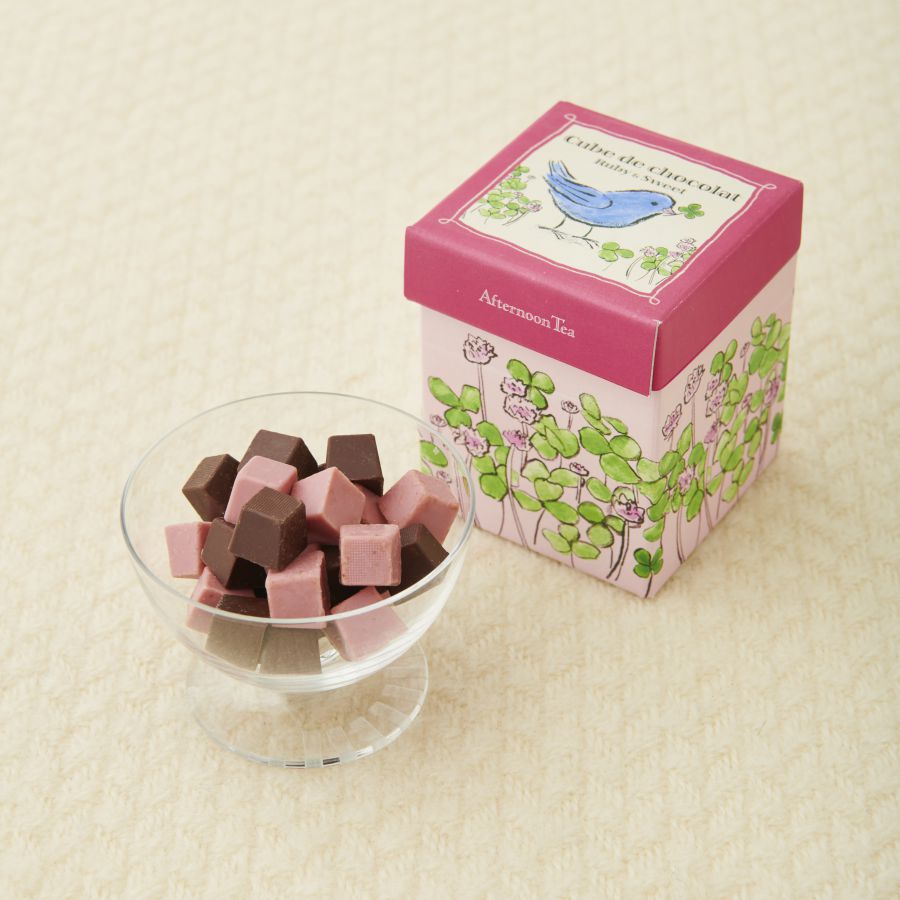 「キューブドショコラ ルビー＆スイート」60g 750円