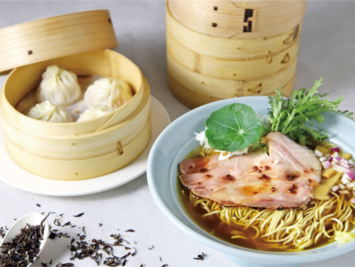 【徹底紹介】神戸最大級のフードホール「TOOTH TOOTH MART FOOD HALL&NIGHT FES（トゥース トゥース マート フードホールアンドナイト フェス）」に行ってきた！見上げると水槽⁉