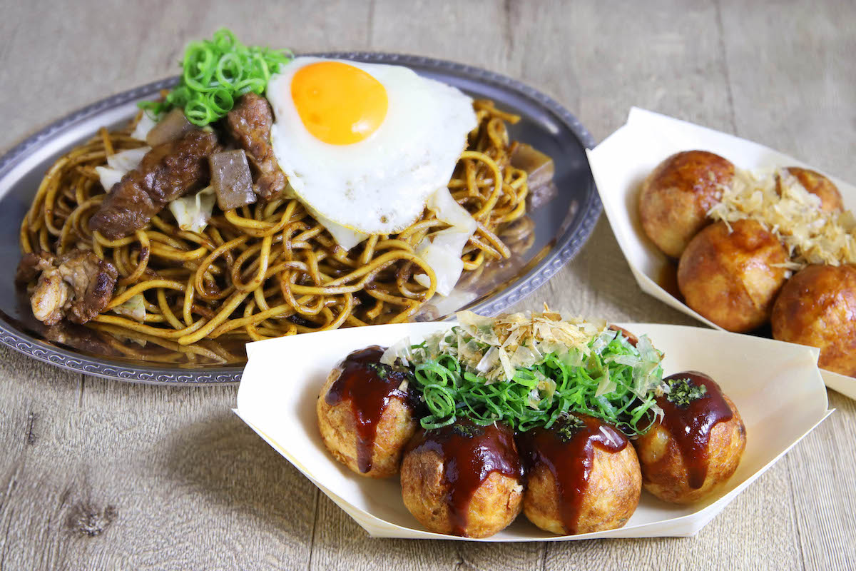 【徹底紹介】神戸最大級のフードホール「TOOTH TOOTH MART FOOD HALL&NIGHT FES（トゥース トゥース マート フードホールアンドナイト フェス）」に行ってきた！見上げると水槽⁉