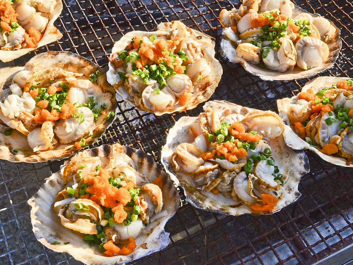 ほたてぶっかけうに700円