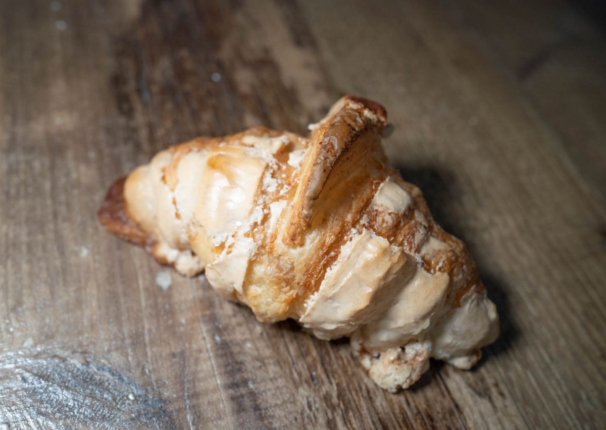 クロワッサンロワイヤル 270円（税込）