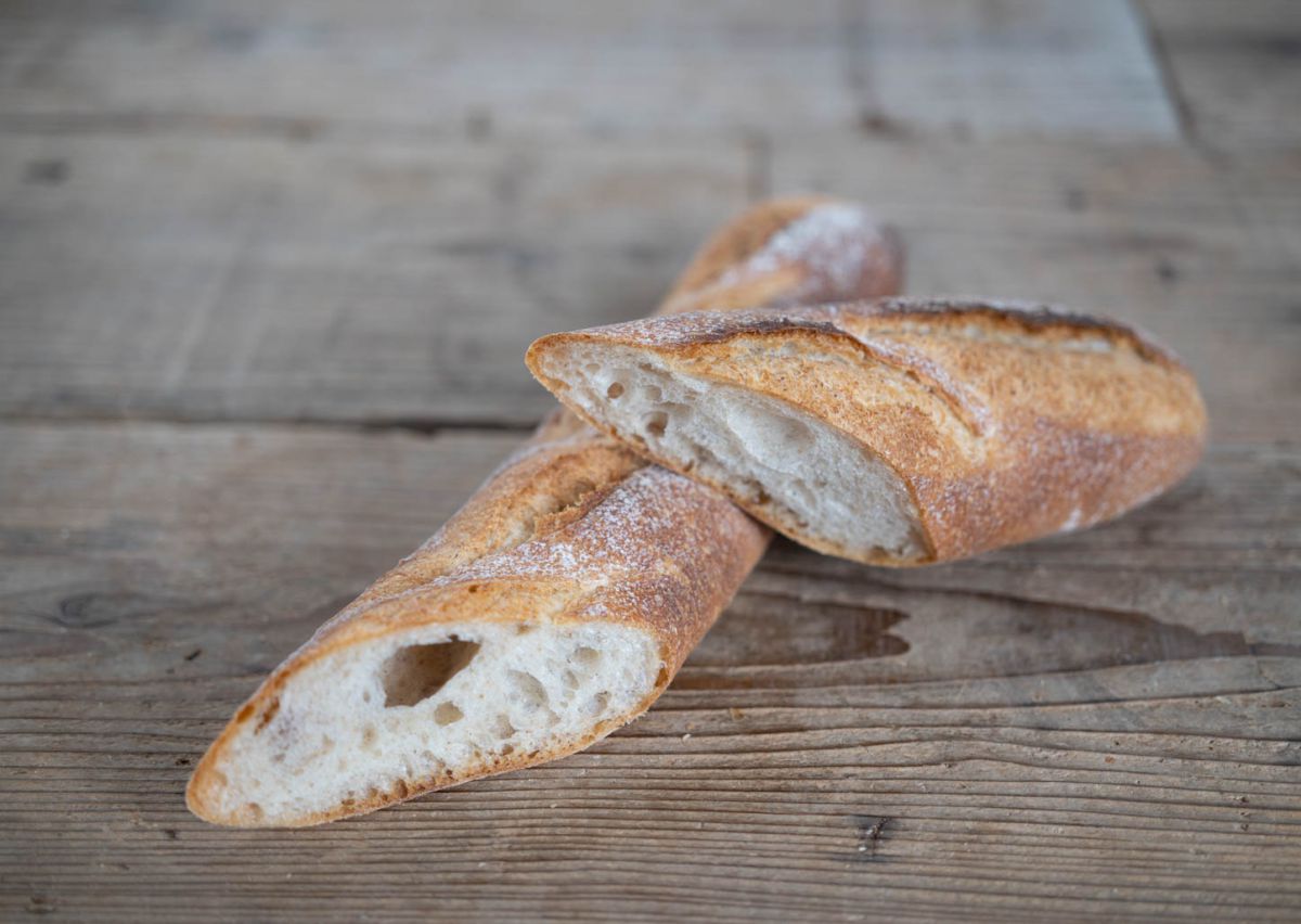 「バケットカンパーニュ」378円（税込）